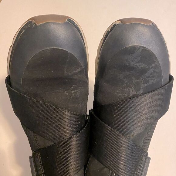 SOREL Kinetic black slip on adjustable hightop sneakers walking shoes black 9.5 - Picture 6 of 8